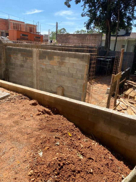 Terreno à venda Centro com 812m² e 1 quarto por R$ 850.000 - 728703985-img-20230925-wa0057.jpg