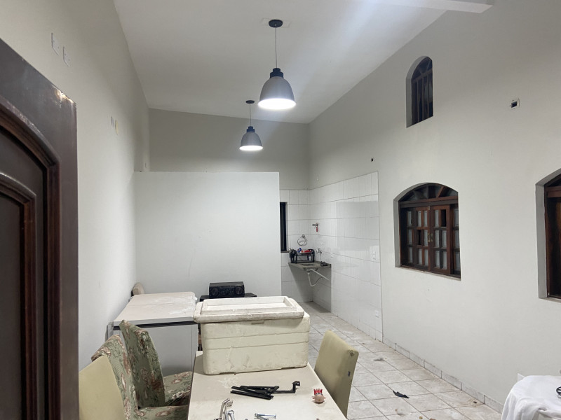 Casa à venda Vila Yolanda com 320m² e 3 quartos por R$ 980.000 - 1229804329-85f1046b-d67a-4320-af12-a5041a220160.jpeg