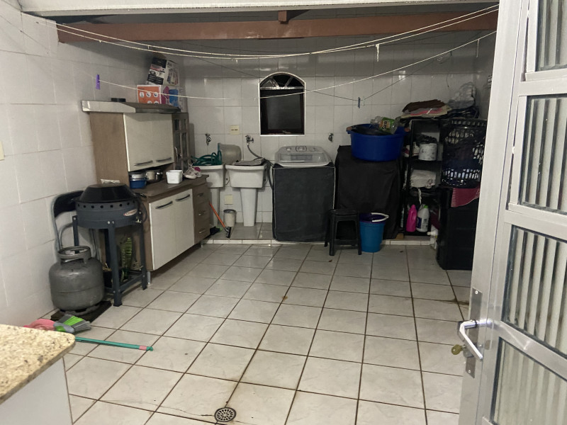 Casa à venda Vila Yolanda com 320m² e 3 quartos por R$ 980.000 - 1510587808-68992519-4113-4bcf-8f84-bff688547c41.jpeg