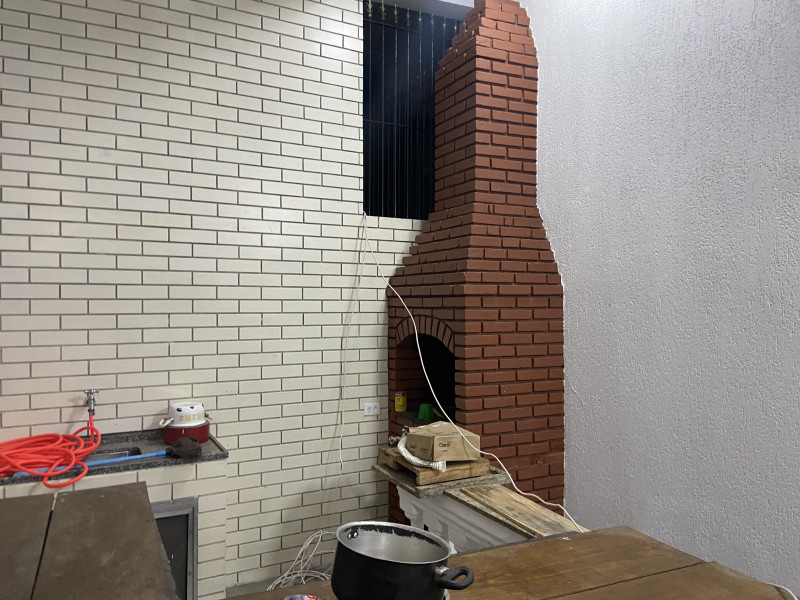 Casa à venda Vila Yolanda com 320m² e 3 quartos por R$ 980.000 - 1682237287-86702040-9cf3-4cf8-aec7-fb4dfb57c4f4.jpeg