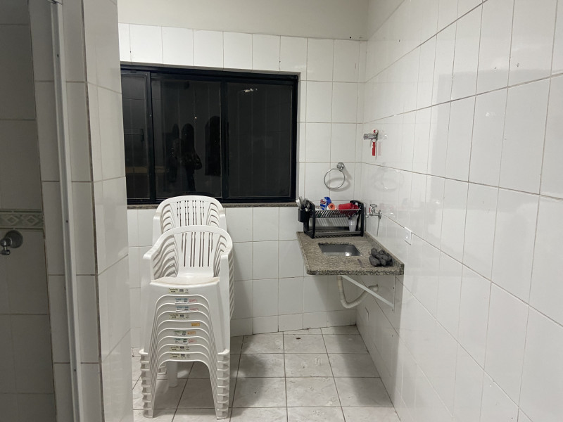 Casa à venda Vila Yolanda com 320m² e 3 quartos por R$ 980.000 - 256020018-4827bcf5-75b9-4550-9a0f-b1d0bcf905b9.jpeg