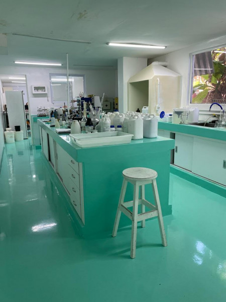 Comercial à venda Messejana com 2117m² e 1 quarto por R$ 4.200.000 - 1422685897-laboratorio.jpg