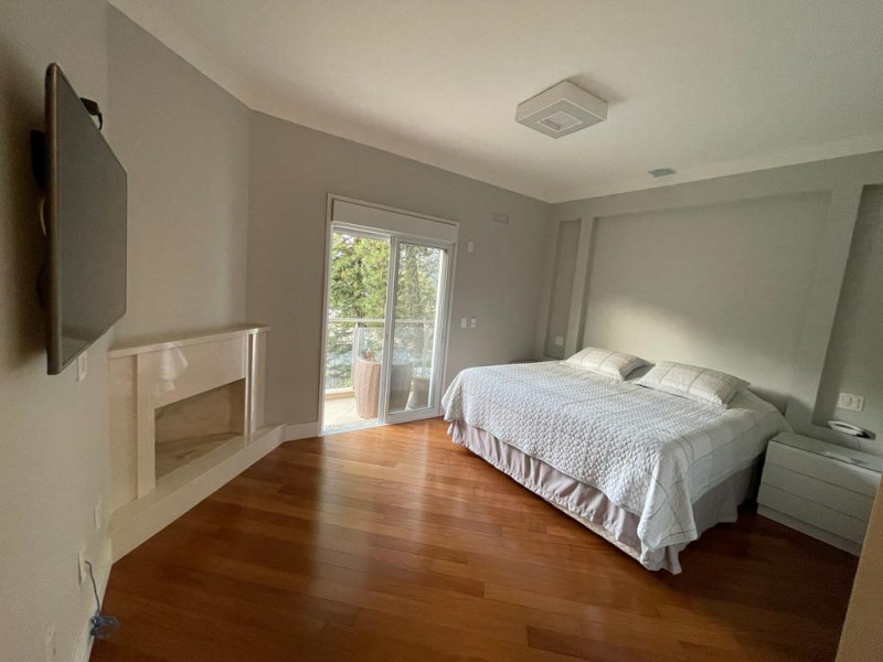 Casa de condomínio à venda Centro com 460m² e 5 quartos por R$ 4.800.000 - 327392194-suitemaster-3.jpeg