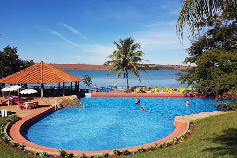 Apartamento à venda Centro com 525m² e 2 quartos por R$ 190.000 - 1383669045-ubata-thermas-parque.jpg