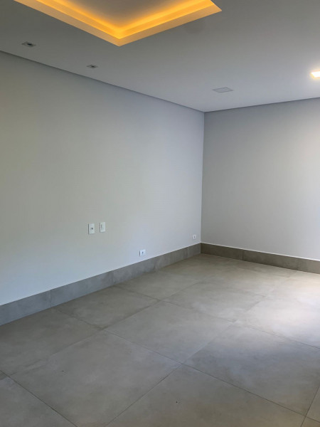 Casa à venda Vila Maracana com 246m² e 4 quartos por R$ 1.000.000 - 2094869486-whatsapp-image-2022-05-25-at-10.jpeg