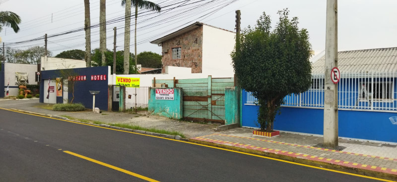 Terreno à venda Capão Raso com 440m² e 1 quarto por R$ 980.000 - 166879152-whatsapp-image-2023-09-27-at-13.jpeg