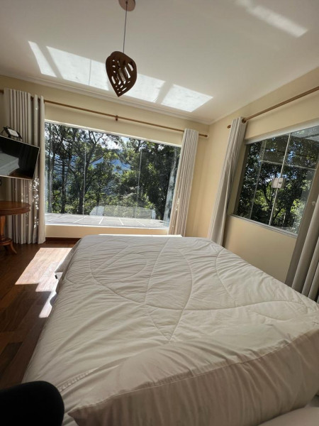 Casa de condomínio à venda Centro com 4680m² e 5 quartos por R$ 1.800.000 - 92210410-0736644d-6689-4057-adbd-6525f970fa9c.jpg