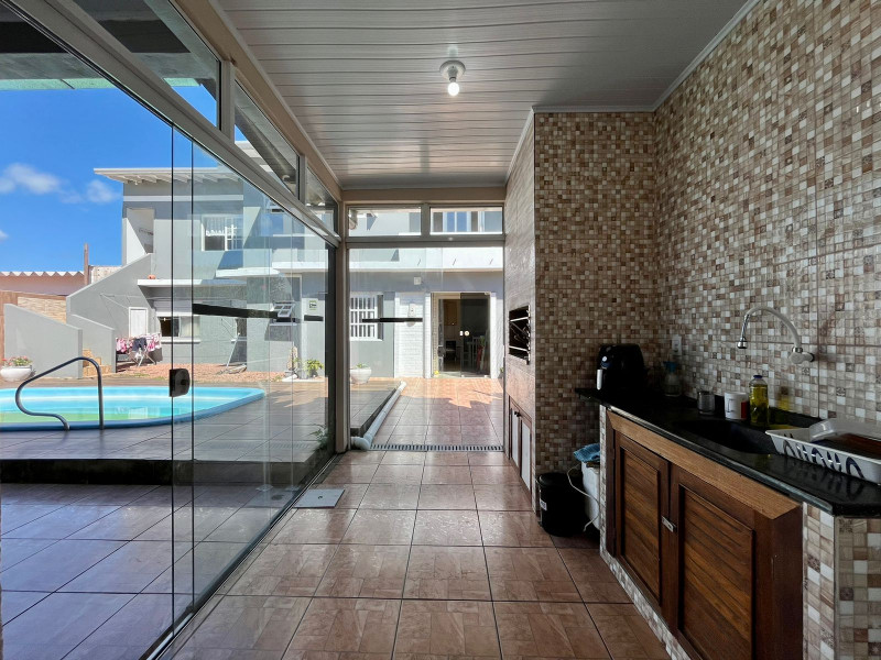 Casa à venda Atlântida sul  com 240m² e 7 quartos por R$ 550.000 - 937683399-370340821-10231271868805710-5860361217025274000-n.jpg