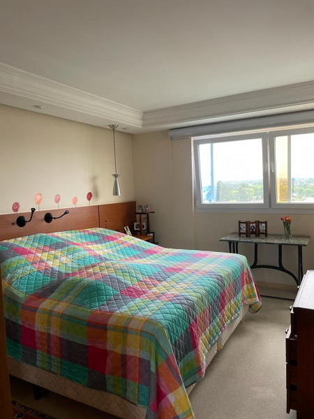 Apartamento à venda Mercês com 160m² e 4 quartos por R$ 940.000 - 1280416869-970b750f-d7e8-4996-8c76-125193c7124d.jpeg