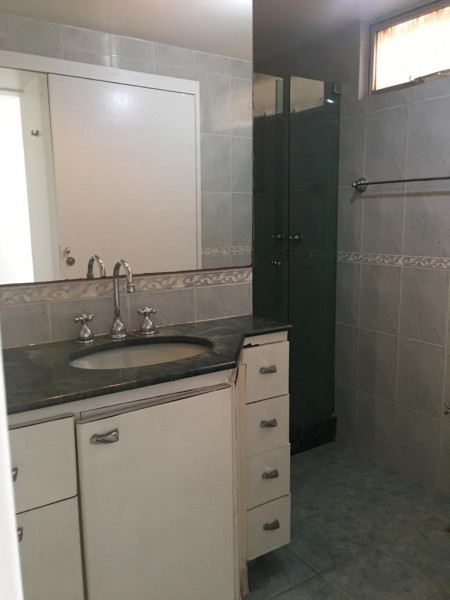 Apartamento à venda Copacabana com 175m² e 3 quartos por R$ 2.500.000 - 1500081082-01-10-banheiro-suite-2.jpeg