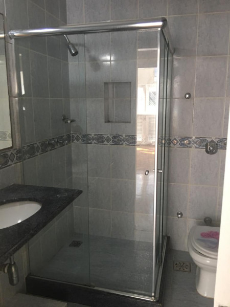 Apartamento à venda Copacabana com 175m² e 3 quartos por R$ 2.500.000 - 1724668224-01-10-banheiros3.jpeg