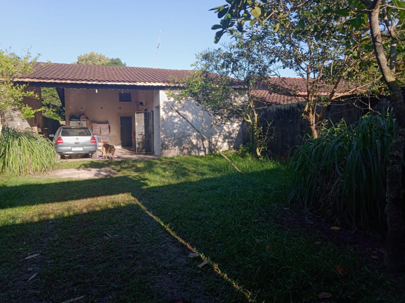 Casa à venda Jardim Regina com 360m² e 2 quartos por R$ 300.000 - 1501073608-visao-geral-frontal.jpg