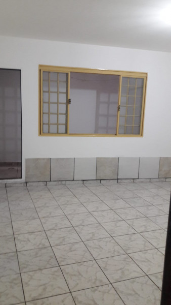 Apartamento à venda Guará II com 42m² e 1 quarto por R$ 115.000 - 519264779-quarto-e-area-ventilacao-dos-fundos.jpeg