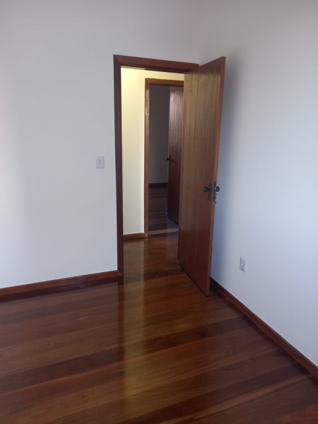 Cobertura à venda São Luiz com 182m² e 4 quartos por R$ 749.900 - 1746208755-quarto-solteiro-1o-andar.jpg