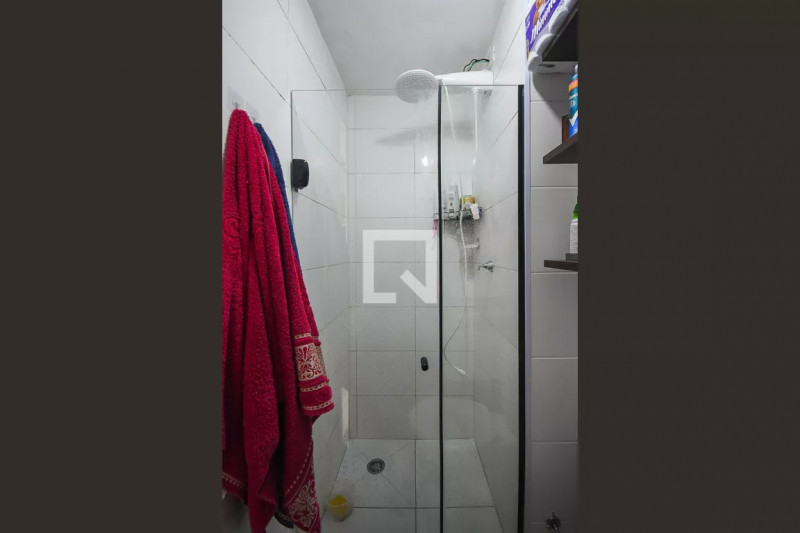 Apartamento à venda Parque Munhoz com 32m² e 2 quartos por R$ 220.000 - 176688533-banheiro-box.jpg