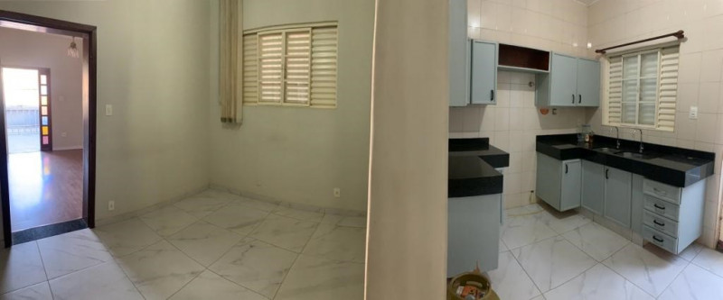 Casa à venda Santa Efigênia com 240m² e 5 quartos por R$ 660.000 - 1177566077-f12.jpg