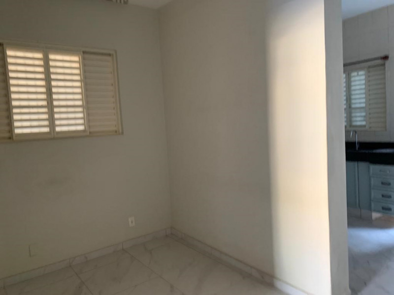 Casa à venda Santa Efigênia com 240m² e 5 quartos por R$ 660.000 - 177136415-f3.jpg