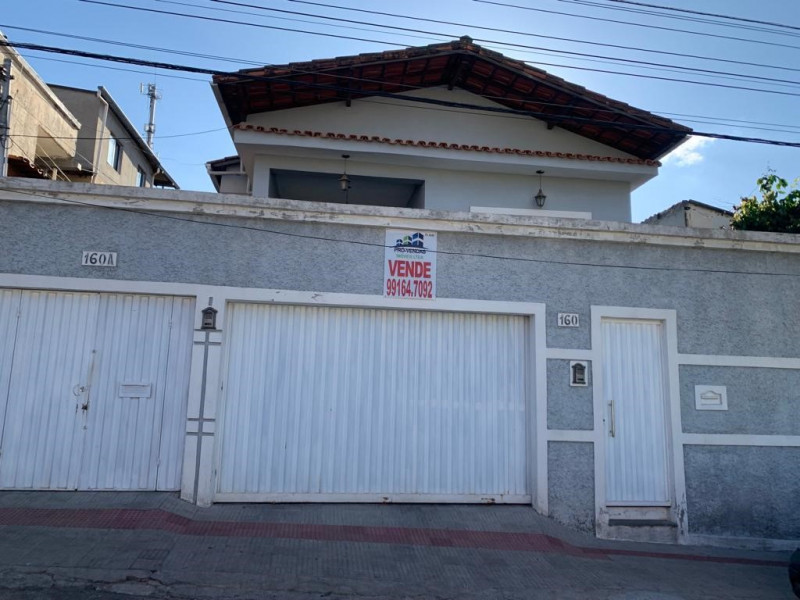 Casa à venda Santa Efigênia com 240m² e 5 quartos por R$ 660.000 - 1948512360-f1.jpg