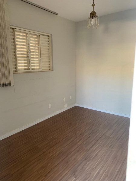 Casa à venda Santa Efigênia com 240m² e 5 quartos por R$ 660.000 - 2021830713-f2.jpg