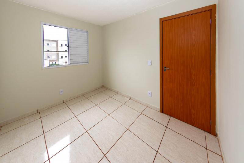 Apartamento à venda Conjunto Habitacional Narciso Gomes com 39m² e 2 quartos por R$ 137.490 - 1075626409-foto-001.jpg