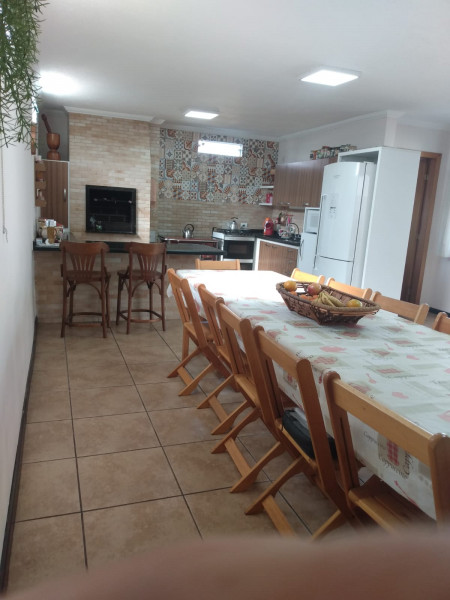 Casa à venda Boqueirão com 174m² e 4 quartos por R$ 1.050.000 - 1646211815-8bce1367-d6a8-4449-b7a8-24a353e35492.jpeg