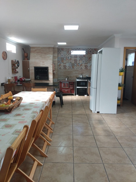 Casa à venda Boqueirão com 174m² e 4 quartos por R$ 1.050.000 - 1858747496-3c236b84-e7f1-418b-b10b-ac1158b896ca.jpeg