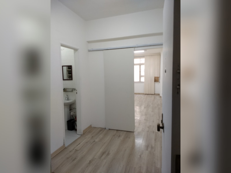 Comercial à venda Centro com 38m² e 1 quarto por R$ 260.000 - sala-06.jpg