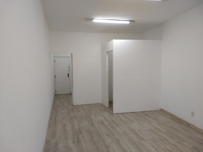 Comercial à venda Centro com 38m² e 1 quarto por R$ 260.000 - sala-07.jpg