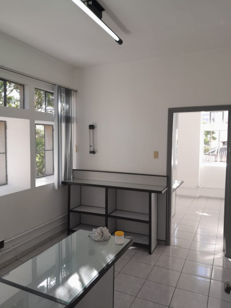 Comercial para alugar Centro com 45m² e 1 quarto por R$ 900 - 1923091410-whatsapp-image-2023-04-11-at-4.jpeg
