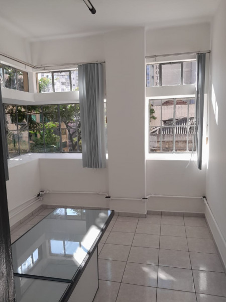 Comercial para alugar Centro com 45m² e 1 quarto por R$ 900 - 2062377527-whatsapp-image-2023-04-11-at-4.jpeg