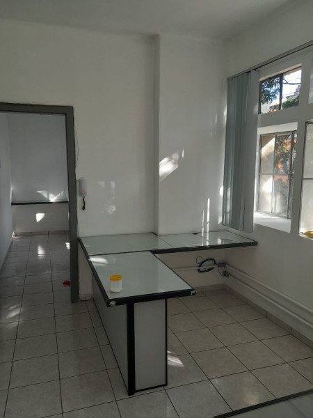 Comercial para alugar Centro com 45m² e 1 quarto por R$ 900 - 2094280886-whatsapp-image-2023-04-11-at-4.jpeg