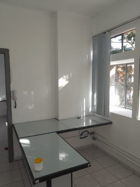 Comercial para alugar Centro com 45m² e 1 quarto por R$ 900 - 724556280-whatsapp-image-2023-04-11-at-4.jpeg