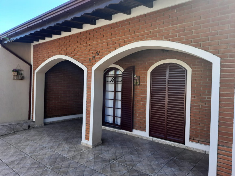 Casa à venda Vila Georgina com 250m² e 3 quartos por R$ 570.000 - 287438280-394584ff-82d7-4c98-aa78-df275eeea689.jpg