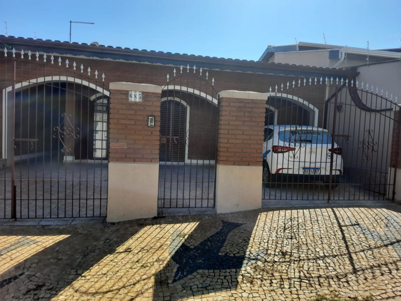 Casa à venda Vila Georgina com 250m² e 3 quartos por R$ 570.000 - 746117638-d685abba-e0ba-4bc0-b15b-cda319157735.jpg