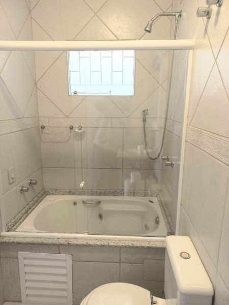 Casa de condomínio à venda Cachoeira do Bom Jesus Leste com 380m² e 4 quartos por R$ 2.300.000 - 1433603197-inbound1986816901693902430.jpg