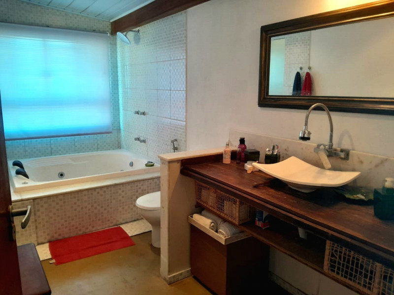 Casa de condomínio à venda Cachoeira do Bom Jesus Leste com 380m² e 4 quartos por R$ 2.300.000 - 1562683696-inbound121607154281743929.jpg