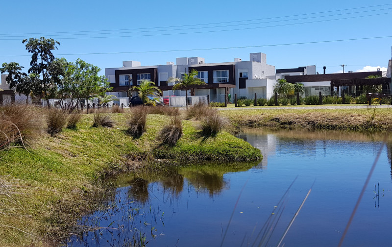 Apartamento à venda Xangri-Lá com 75m² e 2 quartos por R$ 650.000 - 440518395-20201103-120440.jpg