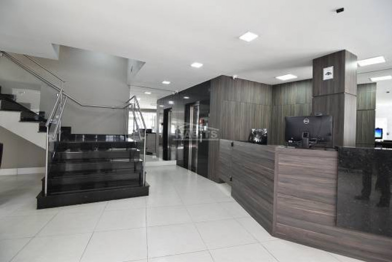 Apartamento à venda Cristo Rei com 78m² e 3 quartos por R$ 699.000 - 1339718648-hall-portaria-1.jpeg