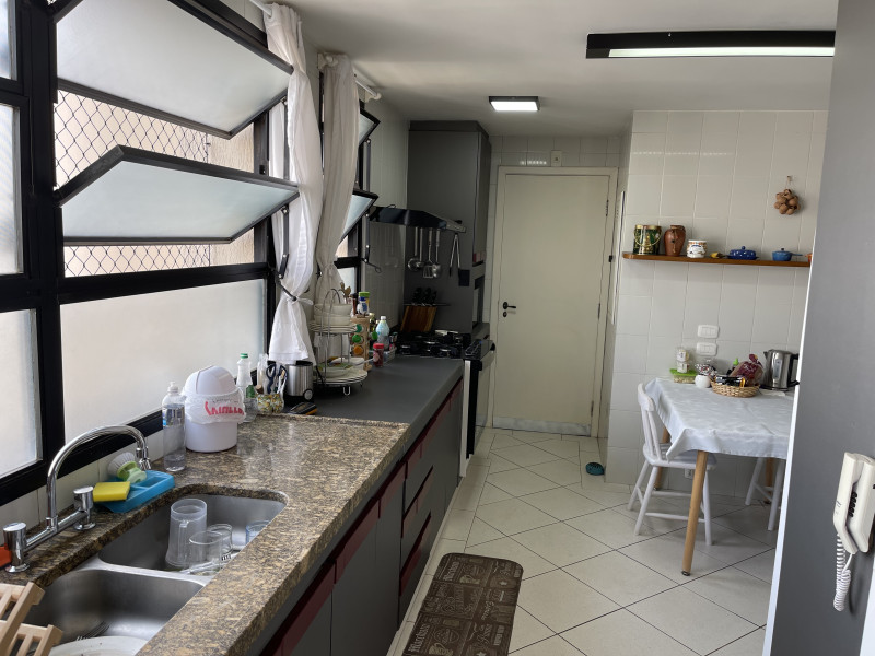 Apartamento à venda Centro com 230m² e 4 quartos por R$ 870.000 - 307020347-img-4203.JPG