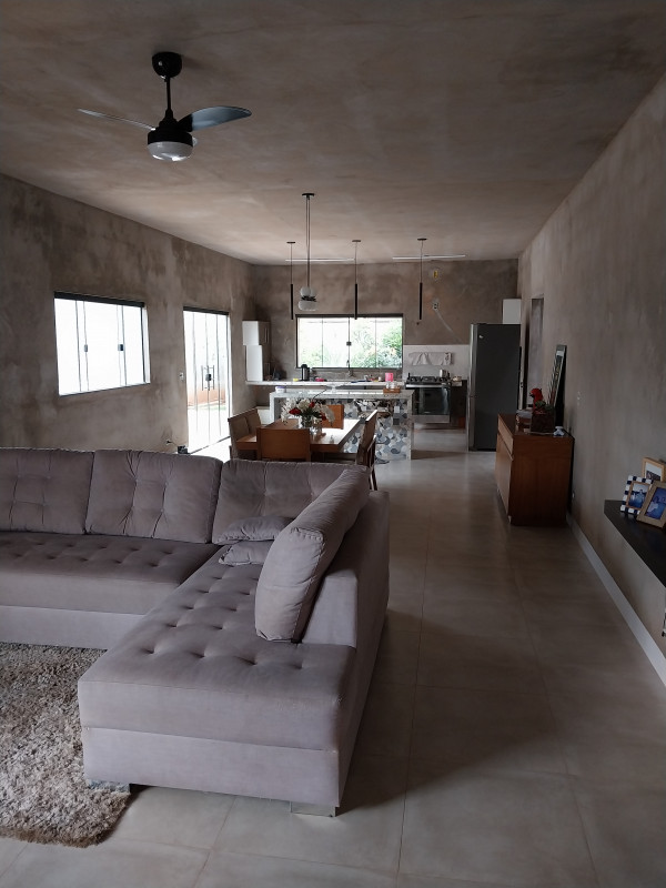 Casa à venda Centro com 234m² e 3 quartos por R$ 300.000 - 1769568529-16968780016297609550164729534927.jpg
