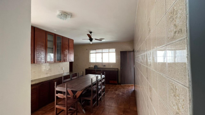 Casa à venda Largo do Barradas com 1902m² e 3 quartos por R$ 420.000 - 1866925700-img-20231004-wa0045.jpg
