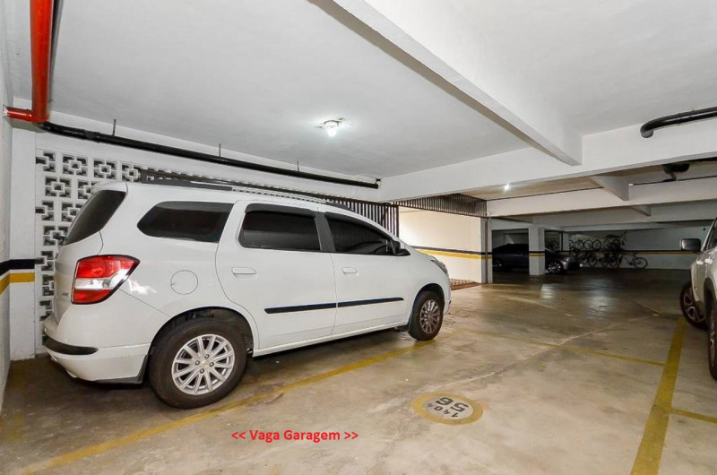 Apartamento à venda Bacacheri com 84m² e 3 quartos por R$ 575.000 - 523820306-garagem-1.jpg