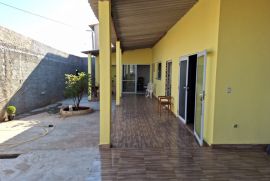 Casa à venda George Oetterer com 300m² - 1 dormitório -  vagas - R$ 250.000 - 1356675494-imagem-do-whatsapp-de-2023-10-09-as-20.jpg