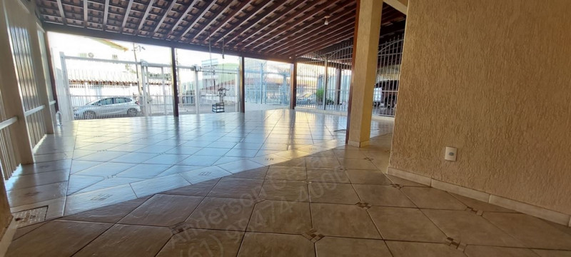 Casa à venda Núcleo Bandeirante com 227m² e 3 quartos por R$ 900.000 - 1380515472-47bcc64a730ec177900f526f3c115bb0-copia.jpg