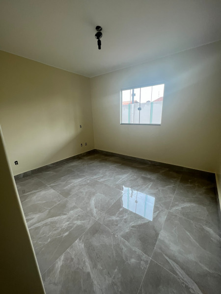 Casa à venda Vila Popular Munir Calixto com 250m² e 3 quartos por R$ 500.000 - 1214862097-img-20230922-wa0018.jpg