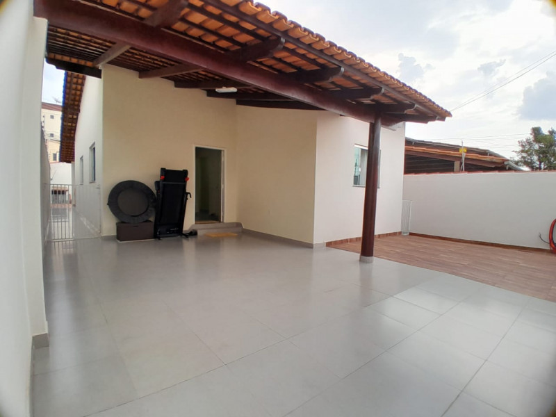 Casa à venda Vila Popular Munir Calixto com 250m² e 3 quartos por R$ 500.000 - 999395879-img-20231005-wa0006.jpg