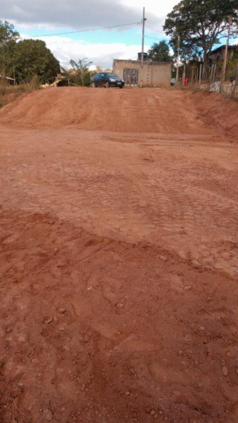 Terreno à venda Pouso Alegre  com 281m² e 1 quarto por R$ 100.000 - 1529427977-1edb0e91-273b-4301-96d0-90733674598e.jpeg