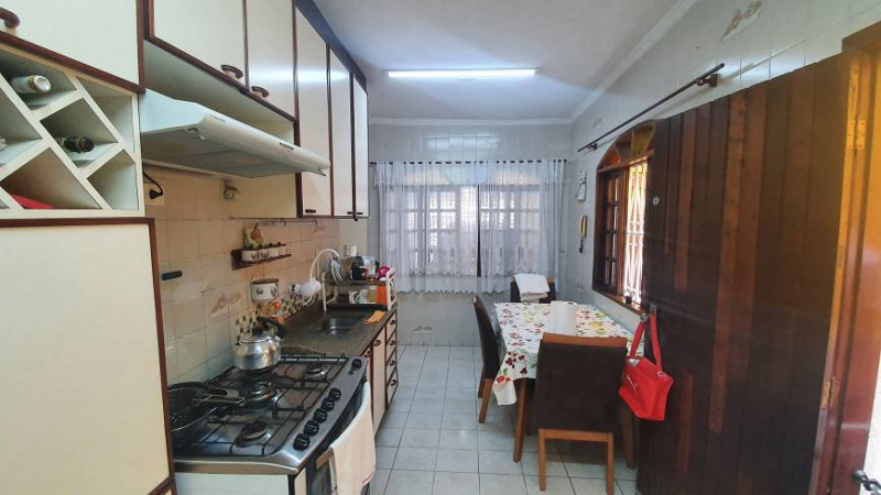 Casa à venda Jardim Itatiaia com 160m² e 6 quartos por R$ 1.200.000 - 1449985533-description-5.jpg