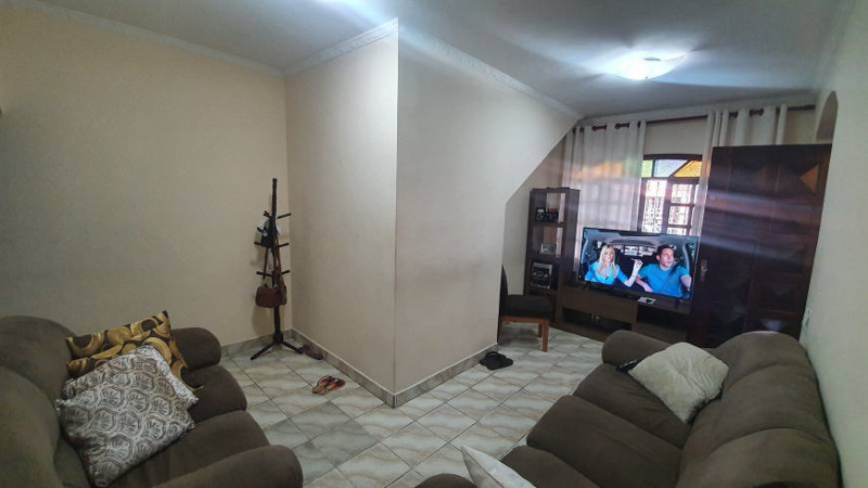 Casa à venda Jardim Itatiaia com 160m² e 6 quartos por R$ 1.200.000 - 1592484110-description-3.jpg