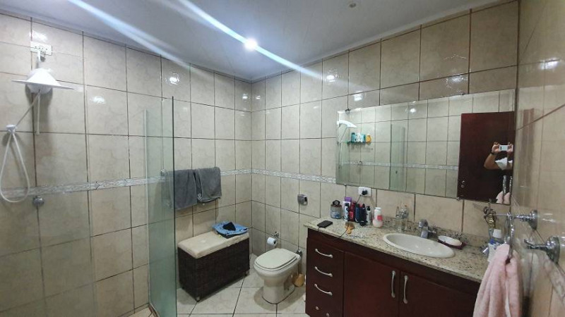 Casa à venda Jardim Itatiaia com 160m² e 6 quartos por R$ 1.200.000 - 795603633-description-6.jpg